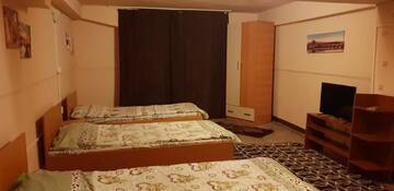Четырехместный номер с собственной ванной комнатой в  Residence Italia